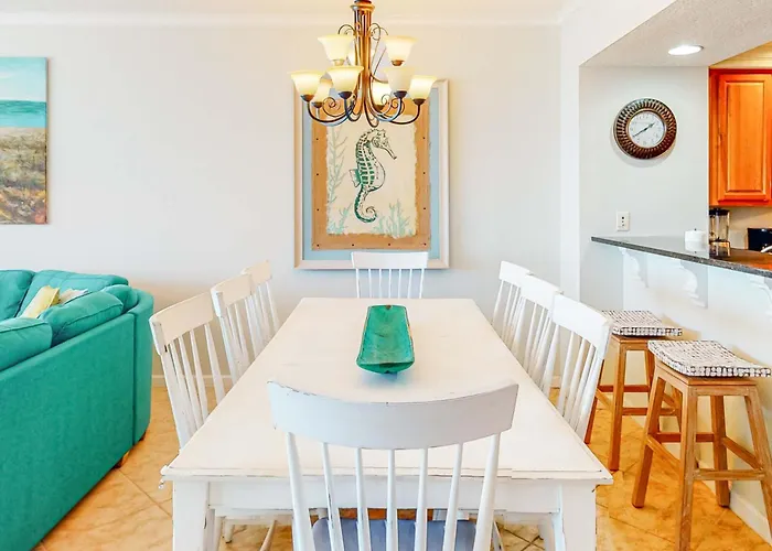 Charming Ocean View With Private Balcony Ac Shared Outdoor Pool Free Wifi