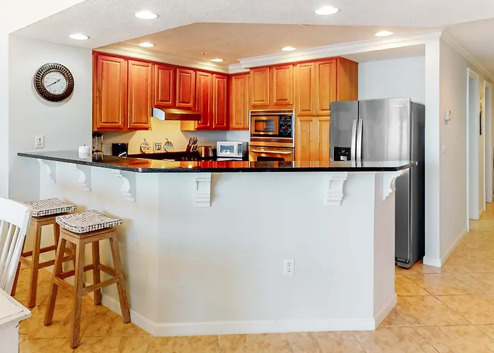 Charming Ocean View With Private Balcony Ac Shared Outdoor Pool Free Wifi Holiday home
