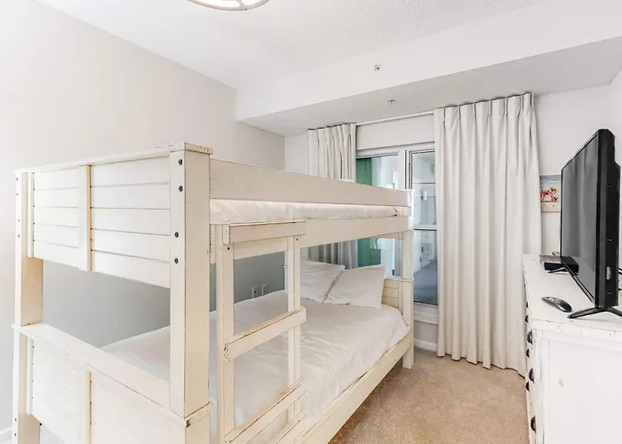 Charming Ocean View With Private Balcony Ac Shared Outdoor Pool Free Wifi Holiday home